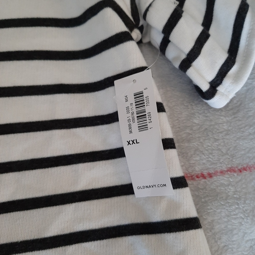 Shirt - Picture 3 of 3